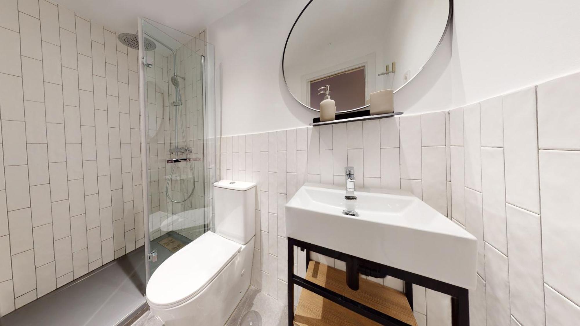 Ola Living Hostal Tetuan Madrid Exterior foto